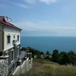 Eyla *